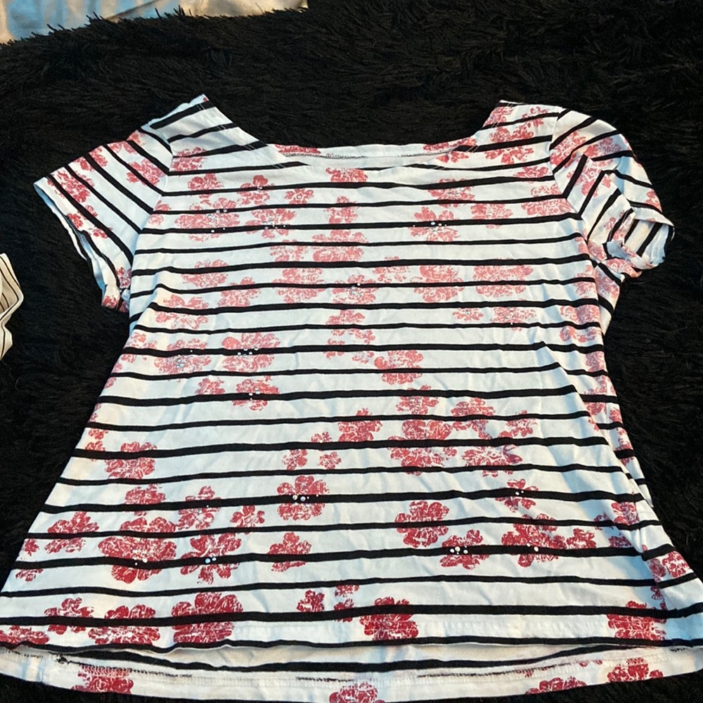 Pink flower shirt With stripes